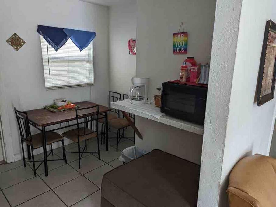 Private One-Bedroom 13-Directly Across From Beach 圣徒皮特海滩 外观 照片